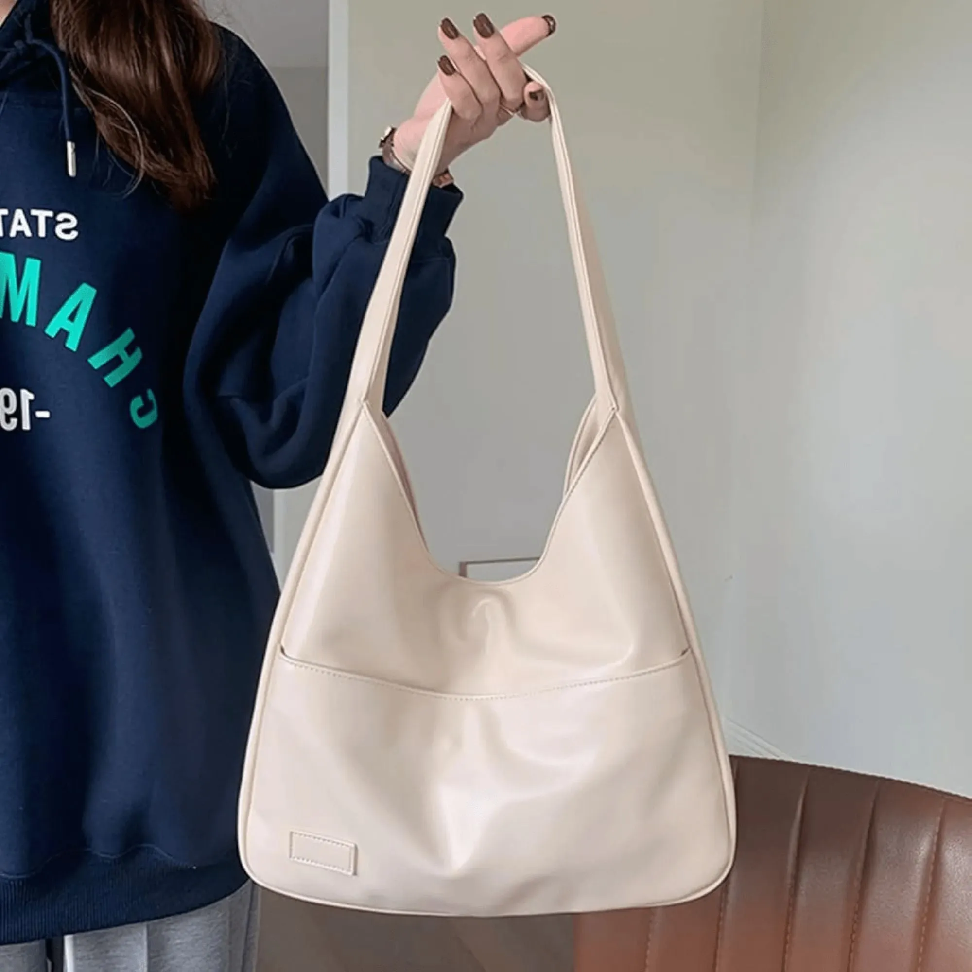 Daily Luxury of Gloria - Vintage Leather Handbag